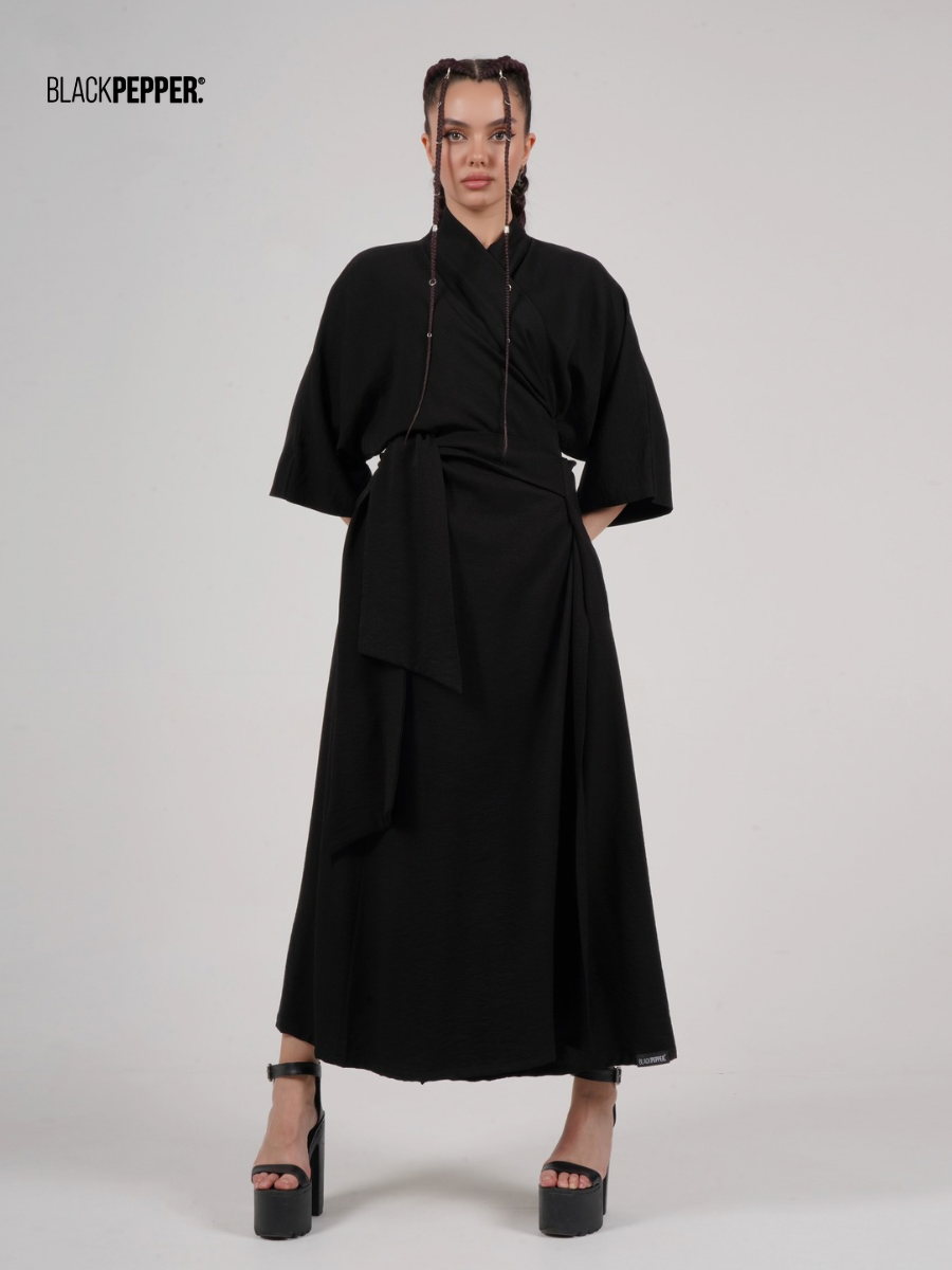 BLACK KIMONO