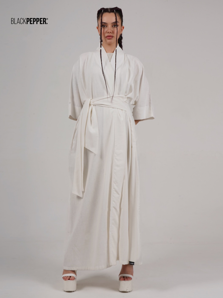 WHITE KIMONO
