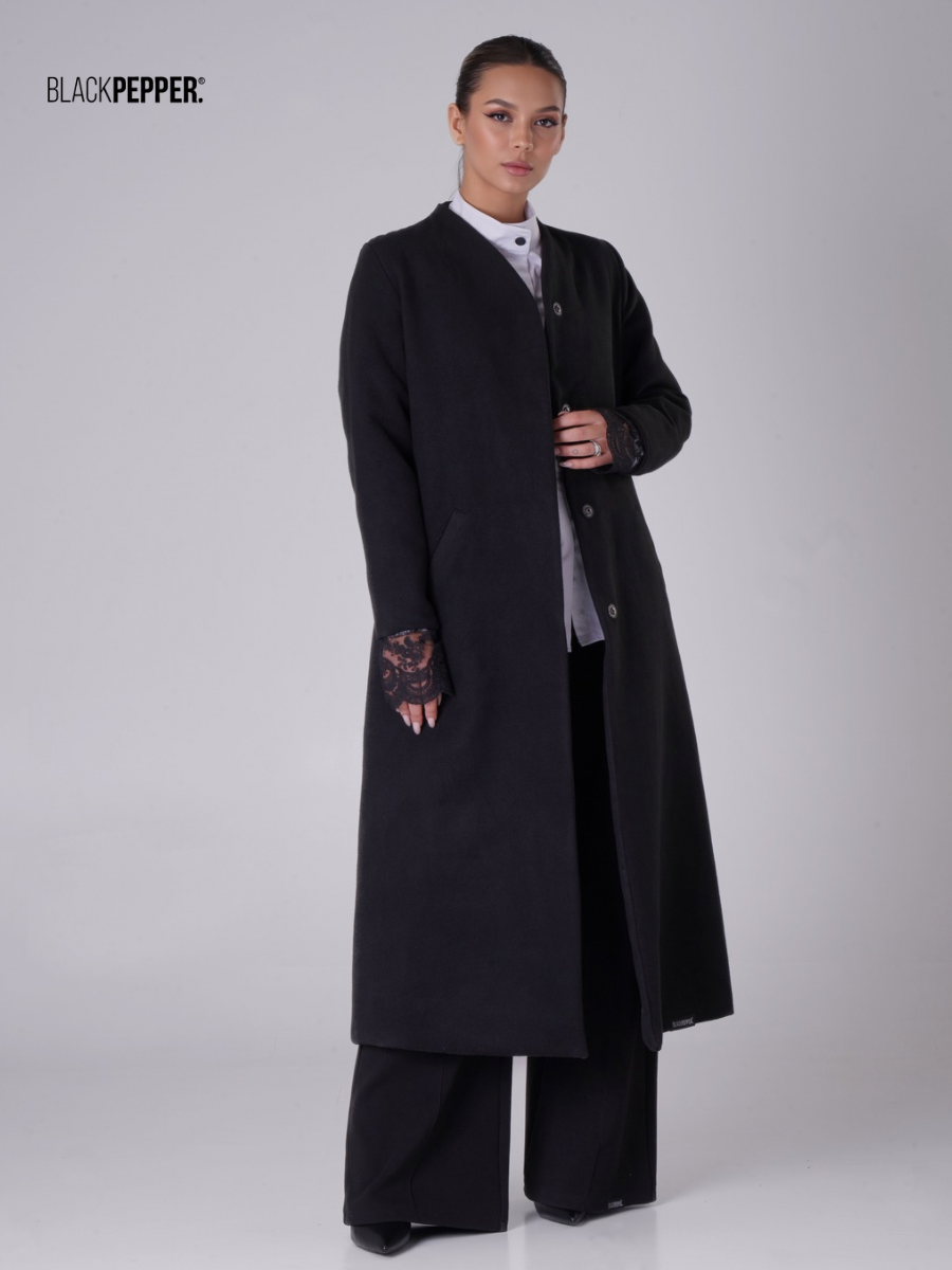 WARM COAT WITH LACE SLEEVES