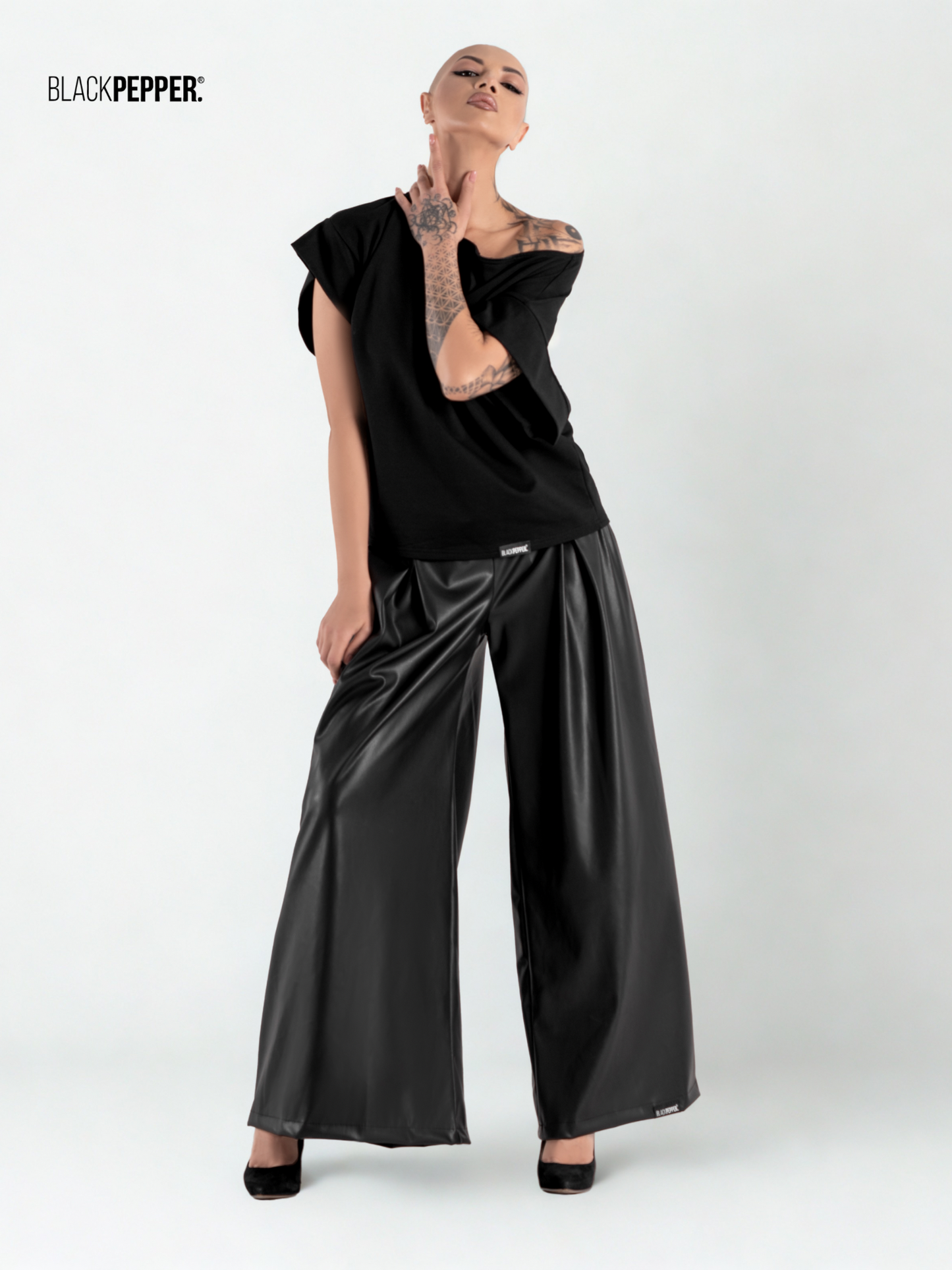 FAKE LEATHER TROUSERS