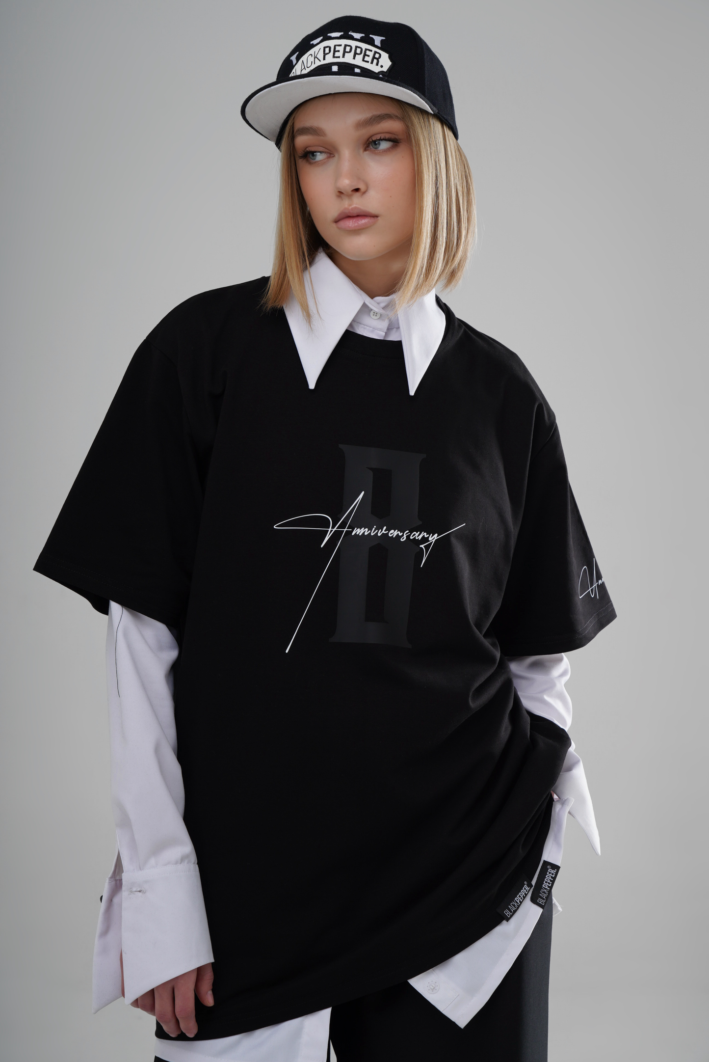 ANNIVERSARY 8 UNMARKED T-SHIRT