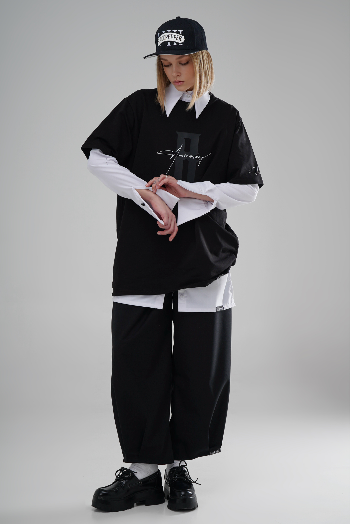 ANNIVERSARY 8 UNMARKED T-SHIRT