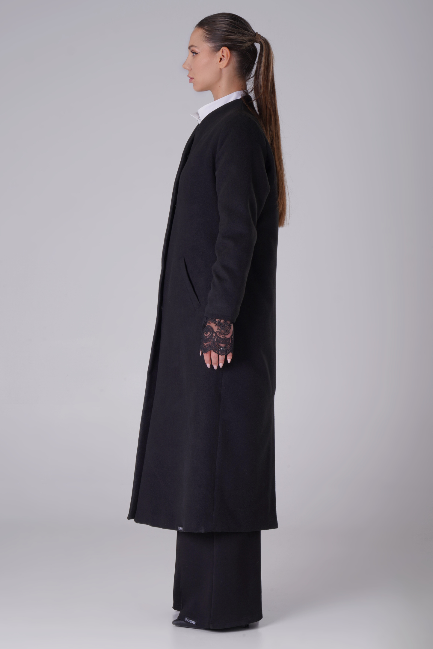 WARM COAT WITH LACE SLEEVES