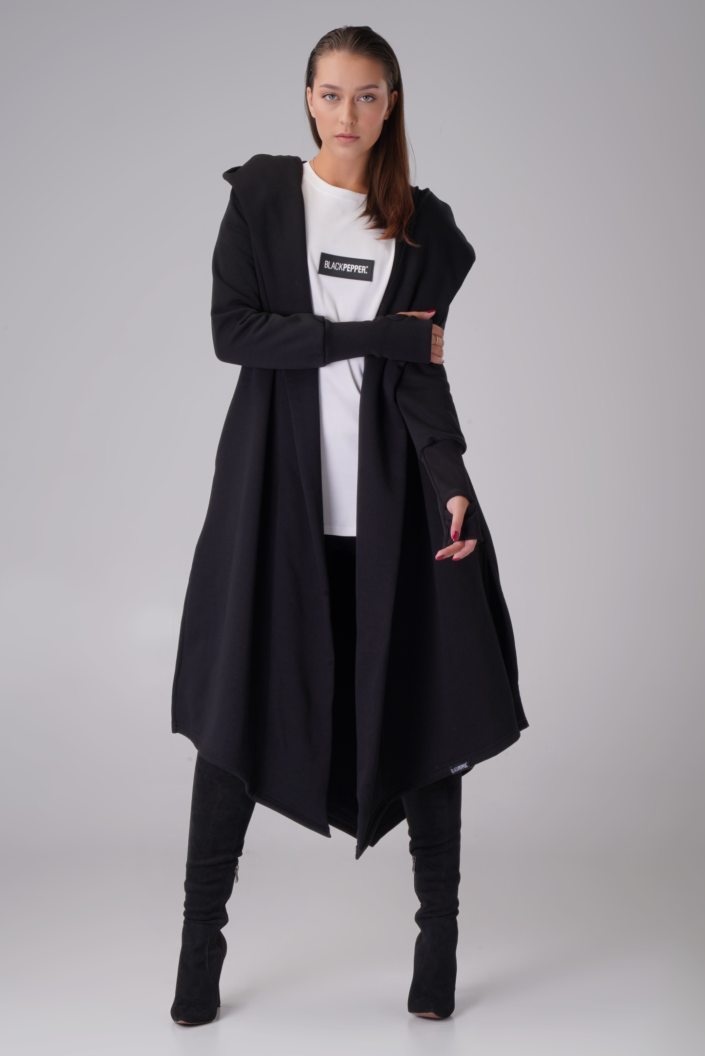 BLACK INSULATED MANTIE