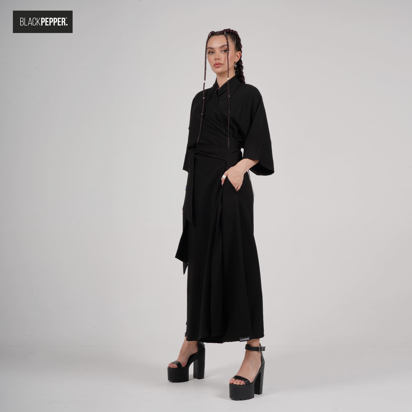 BLACK KIMONO