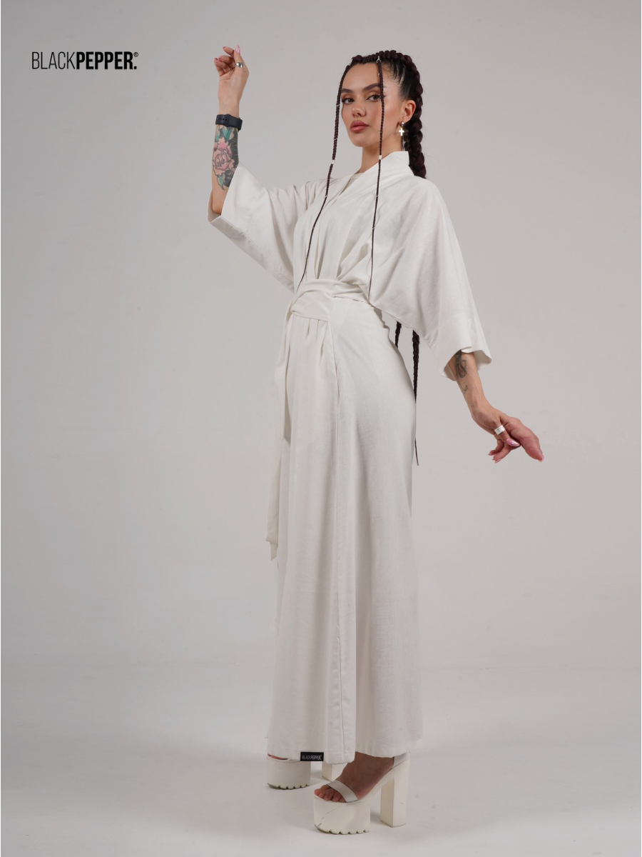 WHITE KIMONO
