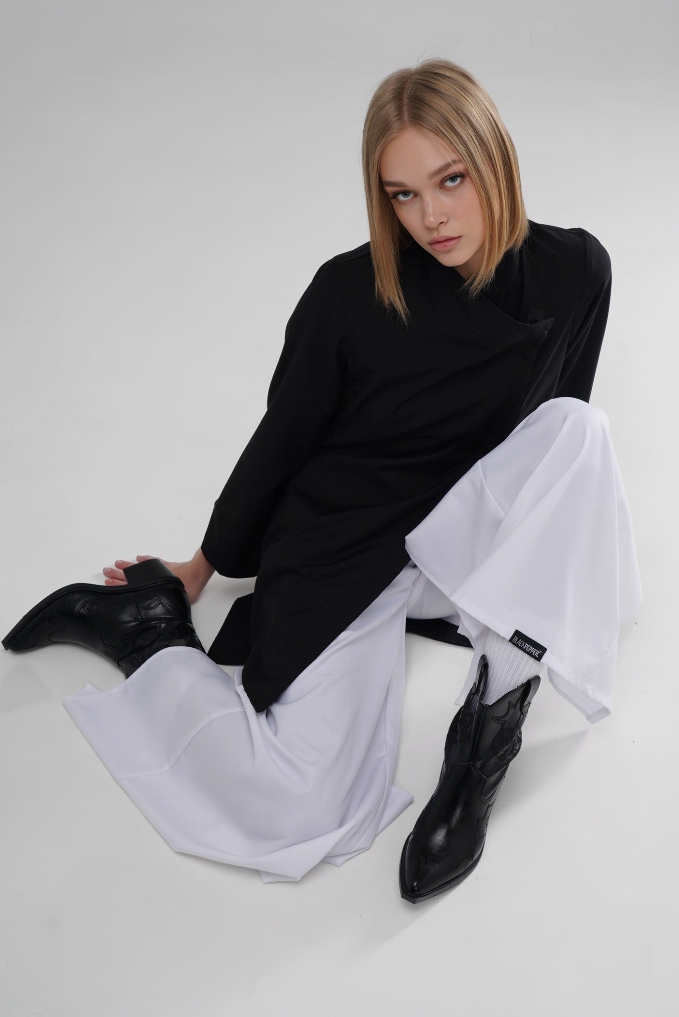 WHITE EXIT LINE TROUSERS