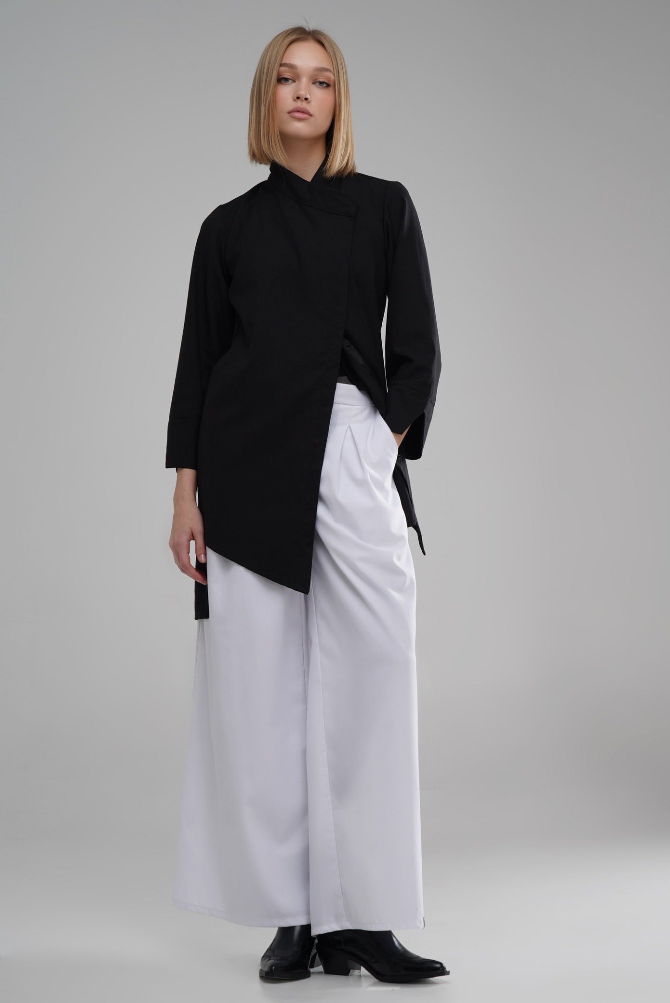 WHITE EXIT LINE TROUSERS
