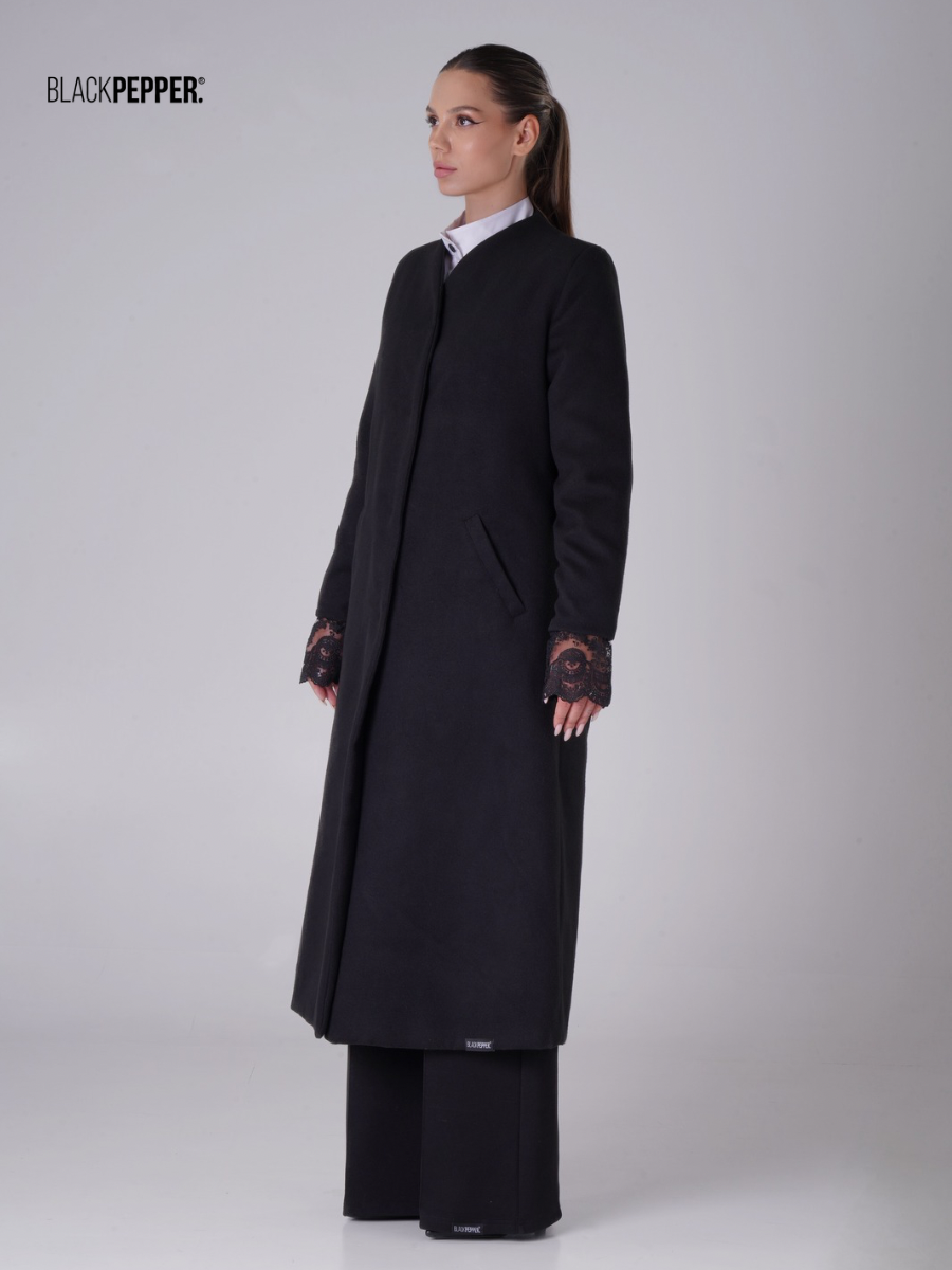 WARM COAT WITH LACE SLEEVES